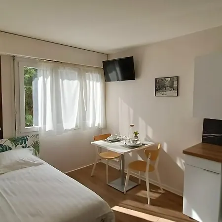 Loverchy Apartment *